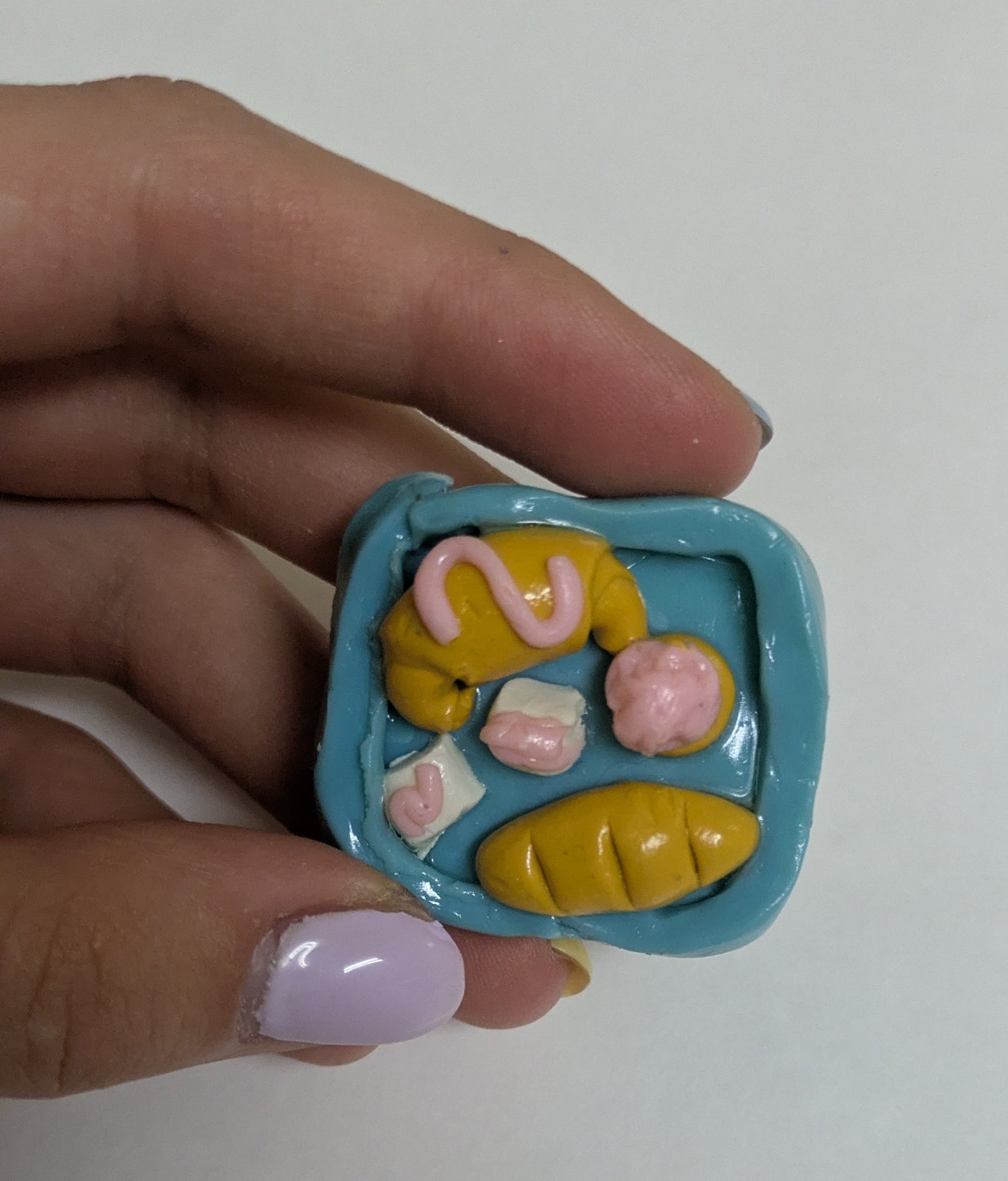 Pastry Box Magnet